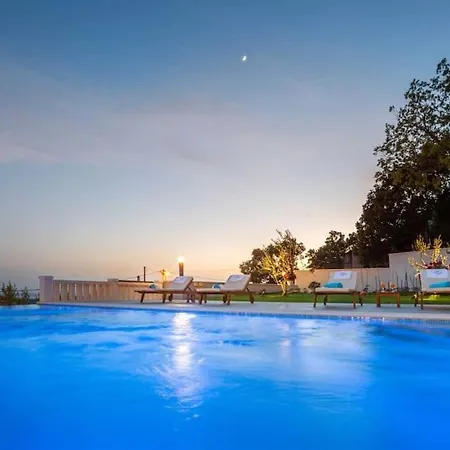 Luxury With Private Heated Pool ,near Split * Gornje Sitno