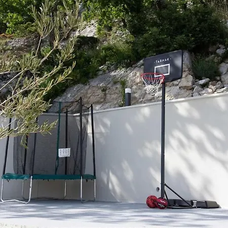 Villa Luxury With Private Heated Pool ,near Split Gornje Sitno